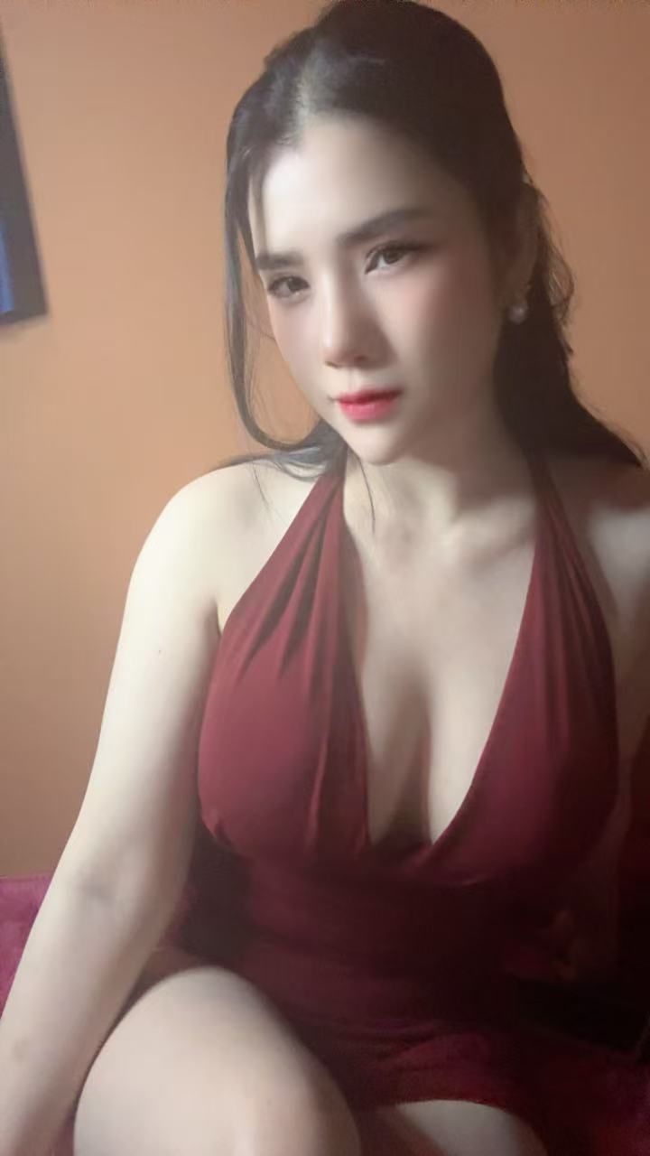 双威Queen777店长001.jpg