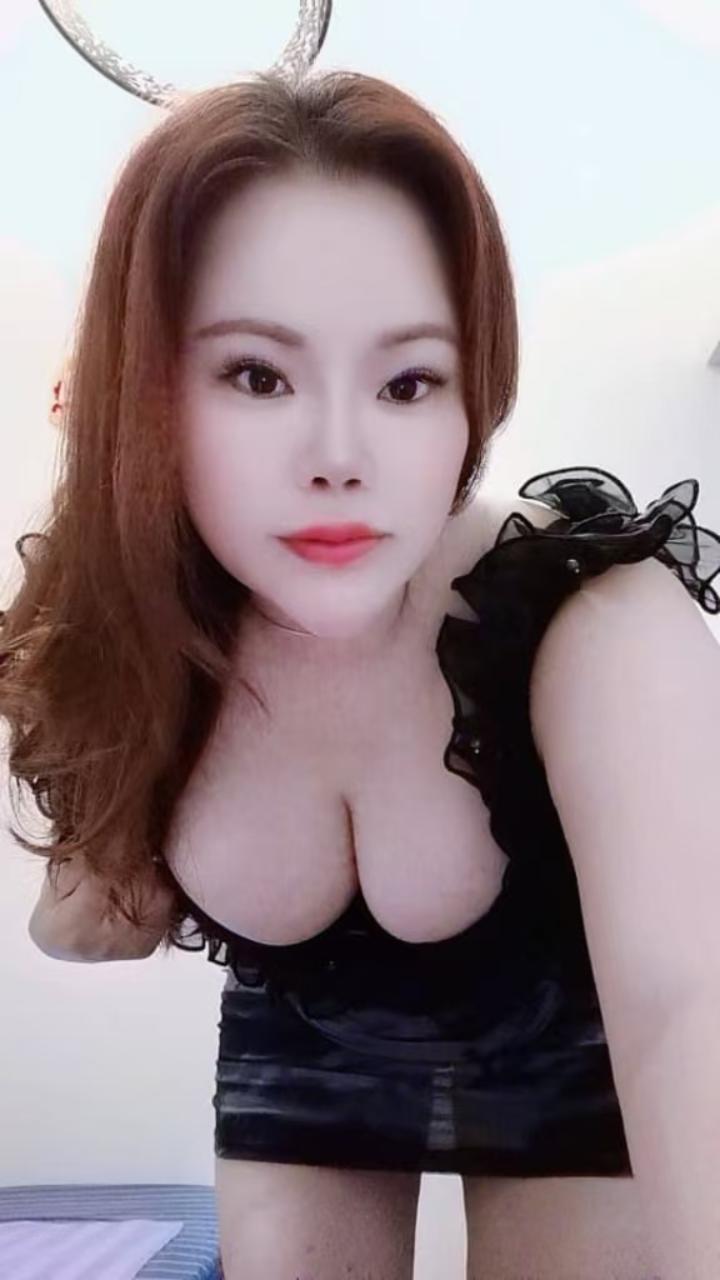新加披小丽 (1).jpg