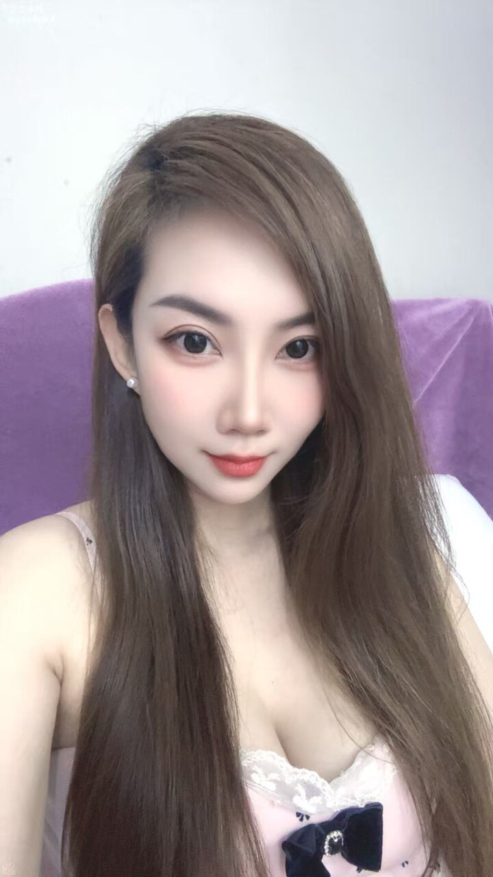安邦贵妃多多001.jpg