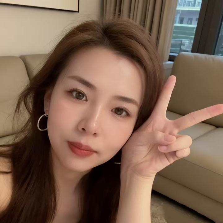 PJ馨雅阁Amy (1).jpg