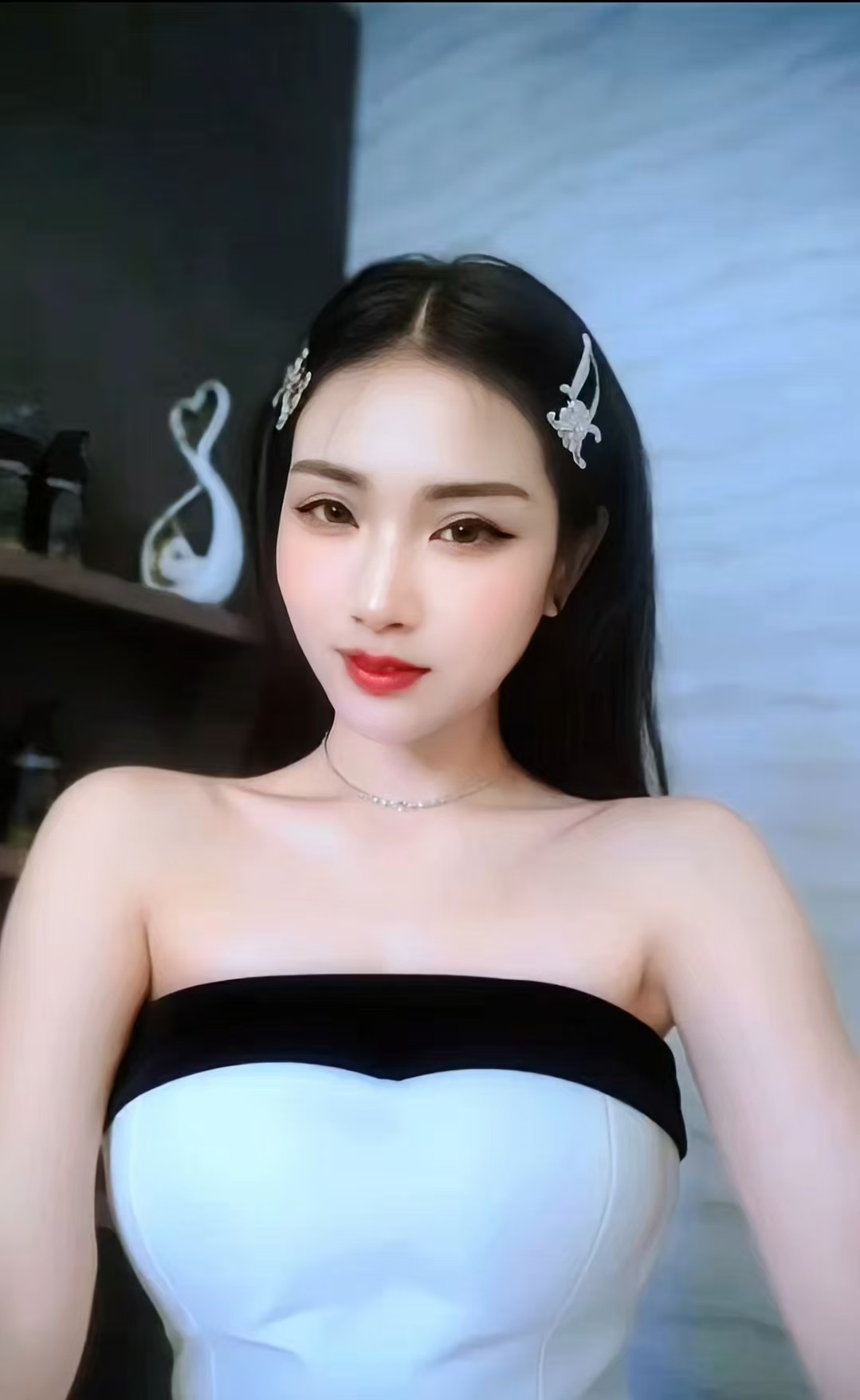 SA Crystal Pondly004.jpg